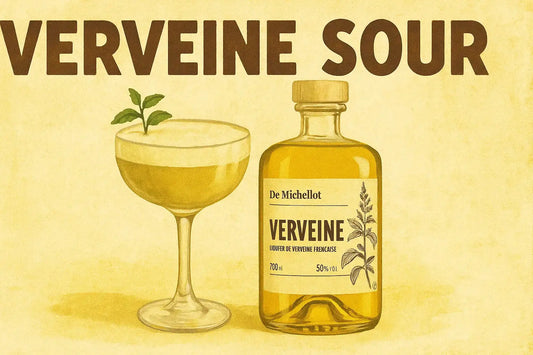 Cocktail Verveine Sour à base de liqueur de verveine De Michellot, présenté dans un style vintage